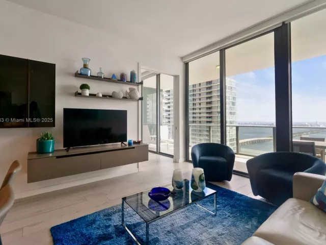 2-bedroom condo for sale in Miami - 480 NE 31st St 4206 - MondialRealty
