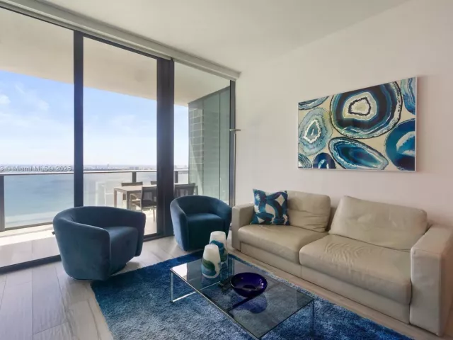 2-bedroom condo for sale in Miami - 480 NE 31st St 4206 - MondialRealty