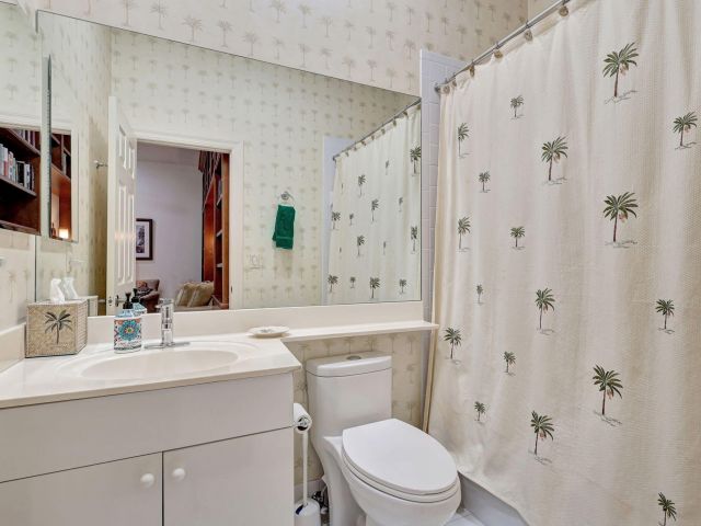 Home for rent at 8671 Falcon Green Drive - photo 6628417