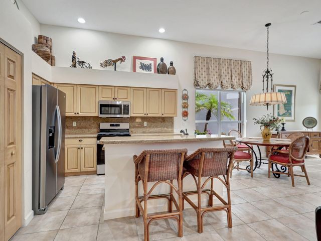 Home for rent at 8671 Falcon Green Drive - photo 6628427