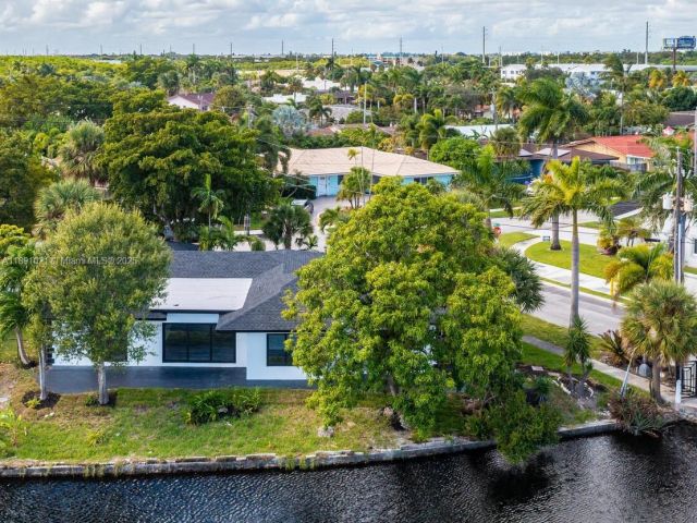 Home for sale at 2856 NW 10th Ave - photo 7414223