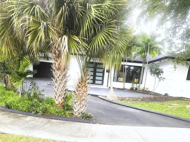 Home for sale at 2856 NW 10th Ave - photo 7414226