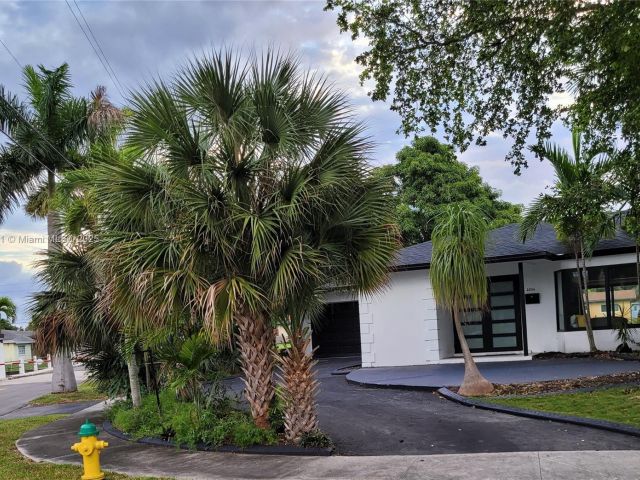 Home for sale at 2856 NW 10th Ave - photo 7414232