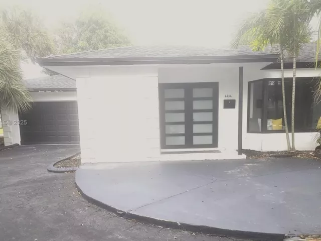 3-bedroom home for sale in Wilton Manors - 2856 NW 10th Ave - MondialRealty