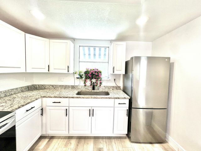 Home for sale at 917 Market Street - photo 6626440