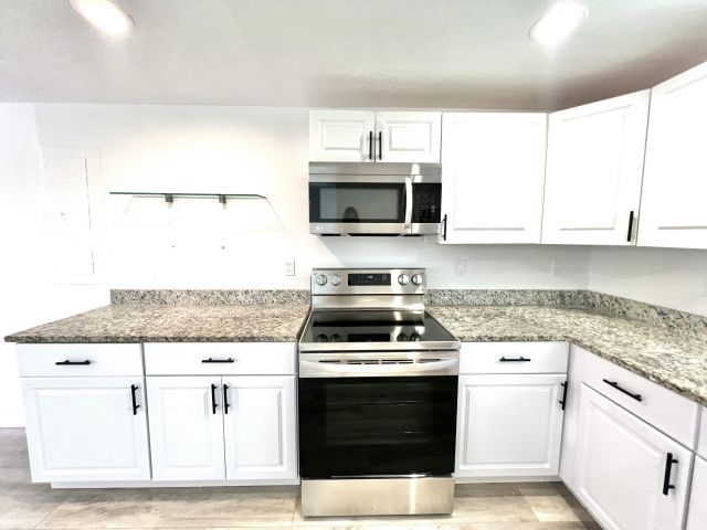 Home for sale at 917 Market Street - photo 6626441