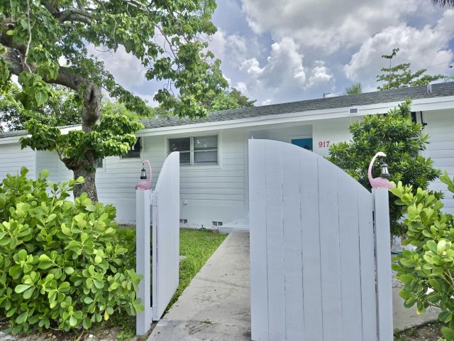 Home for sale at 917 Market Street - photo 6626458