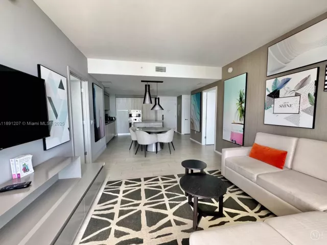 2-bedroom condo for sale in Hollywood - 4010 S Ocean Dr T3503 - MondialRealty