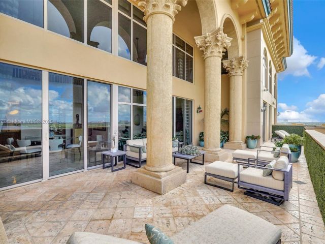 Apartment for sale  Unit #PH7 - photo 6629960