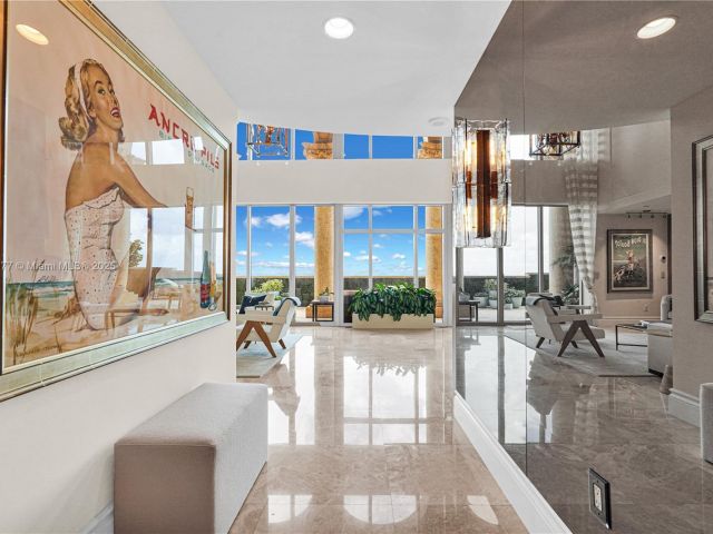 Apartment for sale  Unit #PH7 - photo 6629965