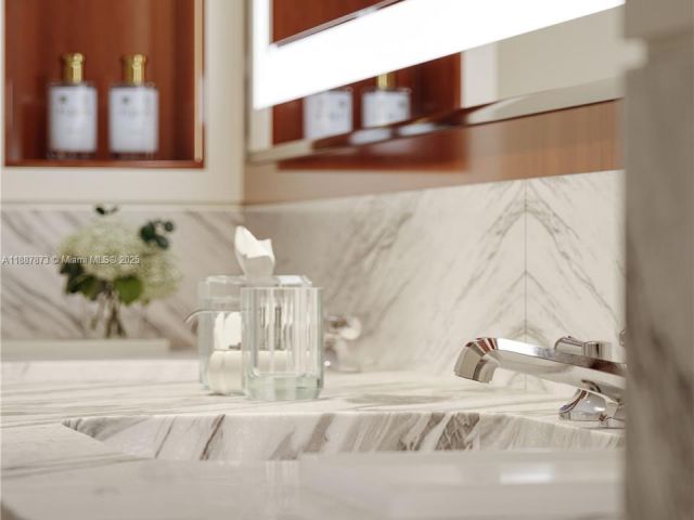 Apartment for sale  Unit #7204 - photo 6625443