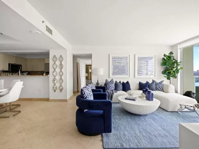 3-bedroom condo for rent in Miami Beach - 650 West Ave 1407 - MondialRealty