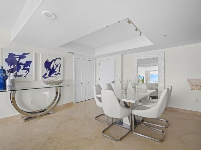 Apartment for rent  Unit #1407 - photo 6646071