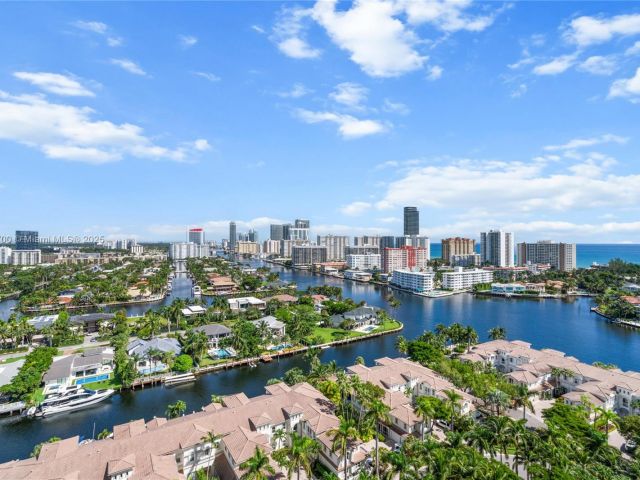 Apartment for sale  Unit #1804 - photo 6624852