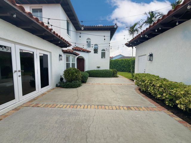 Home for rent at 6401 Travis Road - photo 6634516