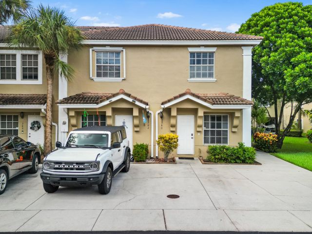 Home for rent at 380 SW 122nd Avenue - photo 6645495