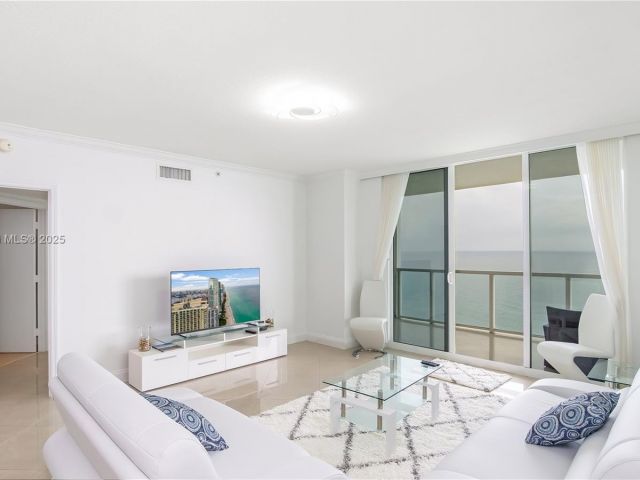 Apartment for sale  Unit #2602 - photo 6635401