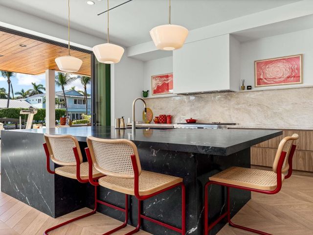 Home for sale at 2900 NE 7th Drive - photo 6644084