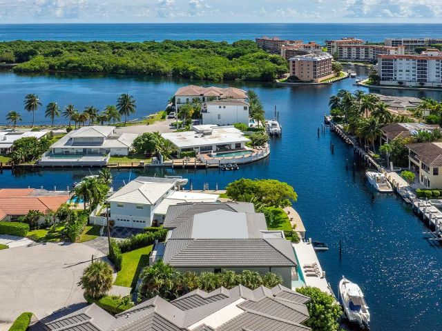 Home for sale at 2900 NE 7th Drive - photo 6644096