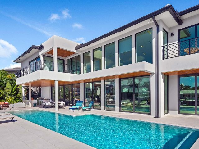 Home for sale at 2900 NE 7th Drive - photo 6644098