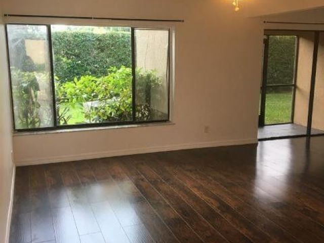 Home for rent at 1189 NW 13th Street 7 - photo 6644353