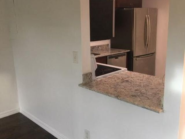 Home for rent at 1189 NW 13th Street 7 - photo 6644356