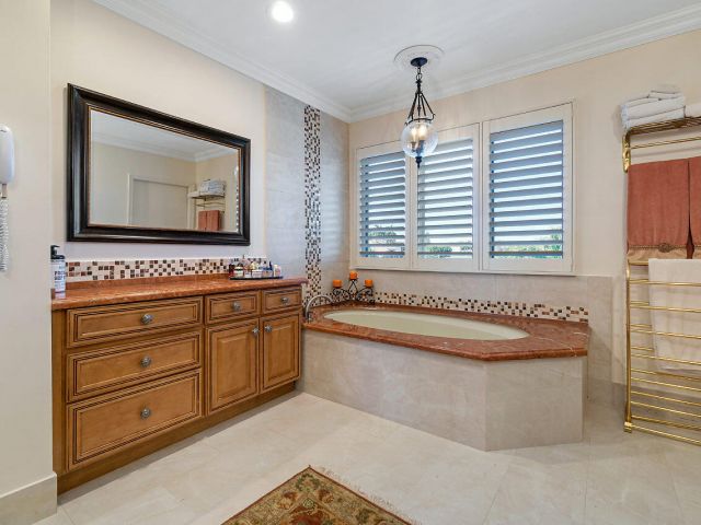 Home for rent at 4407 Woodfield Boulevard - photo 6644335