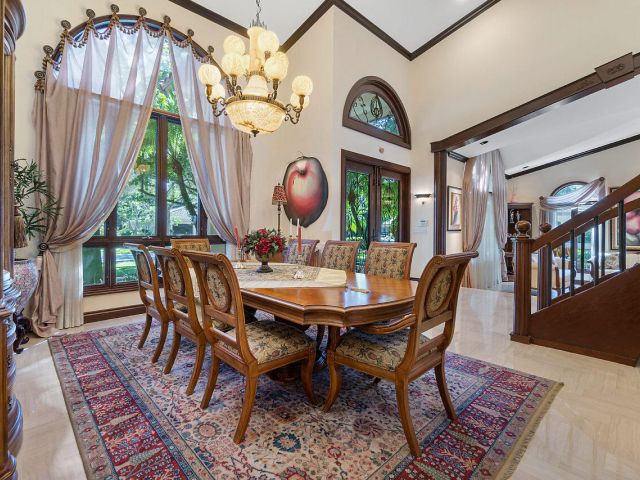 Home for rent at 4407 Woodfield Boulevard - photo 6644346