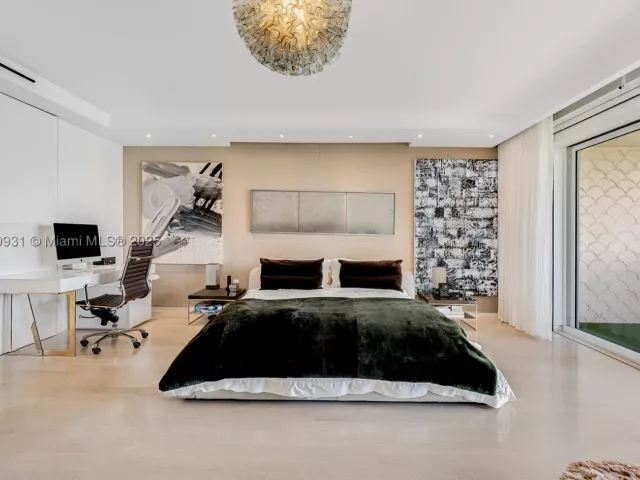 4-bedroom condo for sale in Miami Beach - 5134 Fisher Island Dr 5134 - MondialRealty