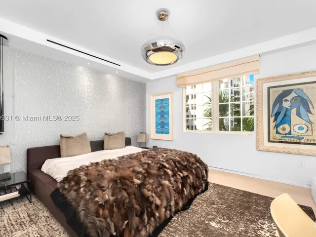 4-bedroom condo for sale in Miami Beach - 5134 Fisher Island Dr 5134 - MondialRealty
