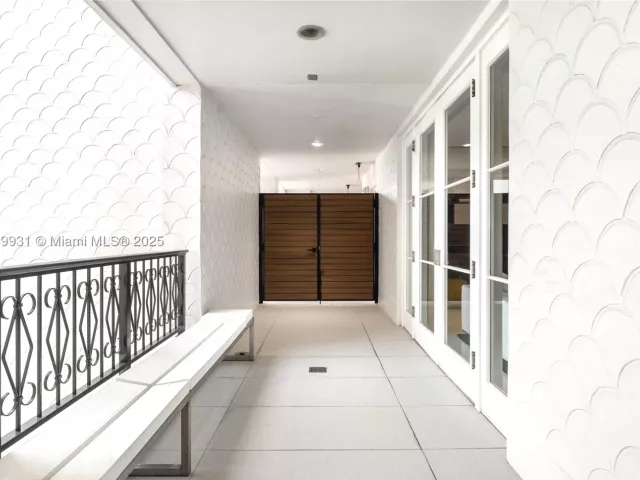 4-bedroom condo for sale in Miami Beach - 5134 Fisher Island Dr 5134 - MondialRealty