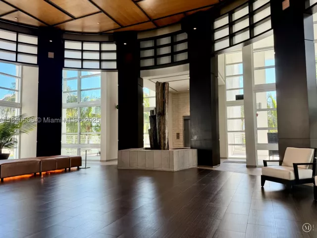 3-bedroom condo for sale in Miami - 900 Brickell Key Blvd 2204 - MondialRealty