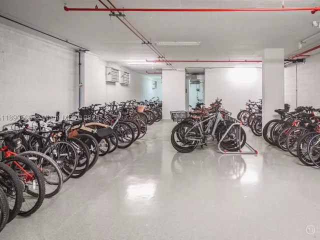 3-bedroom condo for sale in Miami - 900 Brickell Key Blvd 2204 - MondialRealty