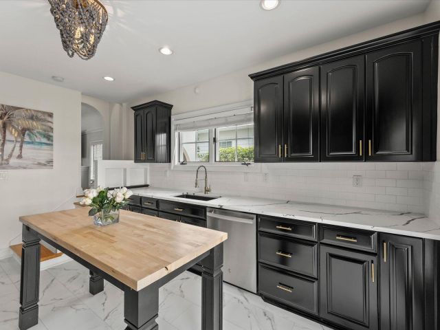 Home for rent at 221 Greymon Drive - photo 6628454