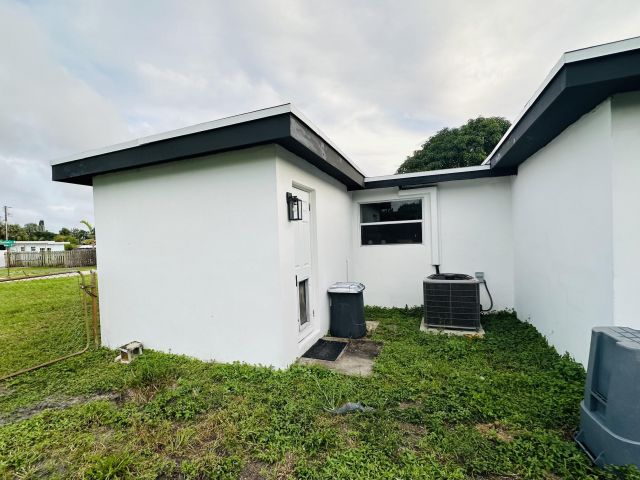 Home for sale at 1865 W Chatham Road - photo 6628499