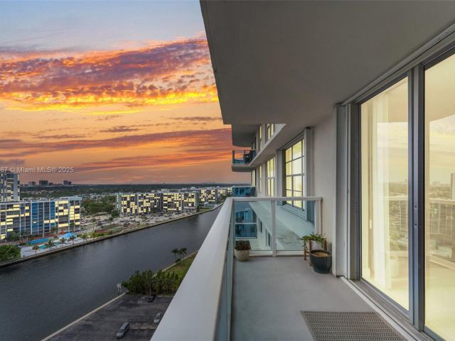 Apartment for sale  Unit #1722 - photo 7446951