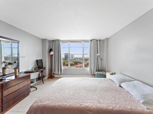 Apartment for sale  Unit #1722 - photo 7446969