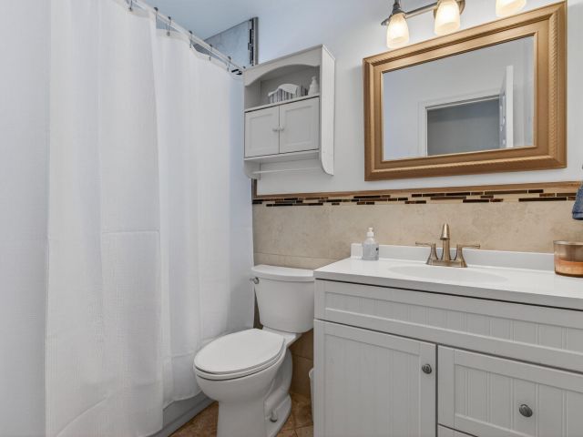 Home for sale at 2841 NE 8th Terrace - photo 6645305