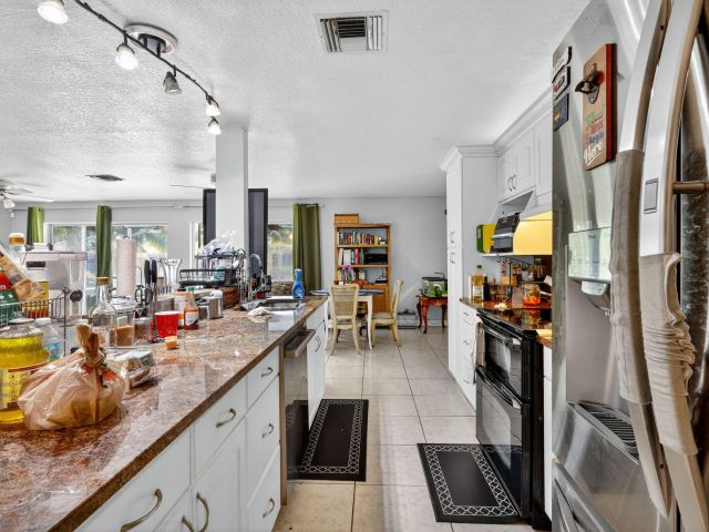 Home for sale at 1413 Westchester Drive N - photo 6628444