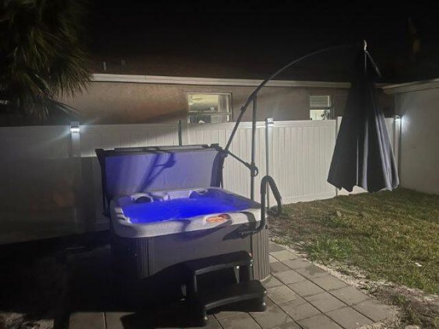 Home for rent at 161 NE 15th Terrace - photo 6644459