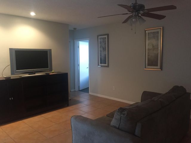 Home for rent at 4135 Bay Laurel Way - photo 6644420