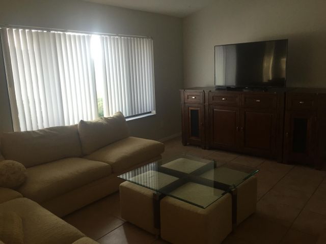 Home for rent at 4135 Bay Laurel Way - photo 6644422