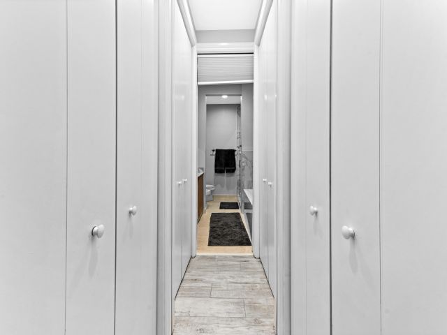 Home for rent at 150 NE 6th Avenue E - photo 6630613