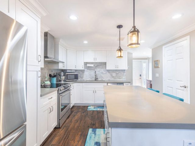 Home for rent at 1038 Jeffery Street - photo 6644488