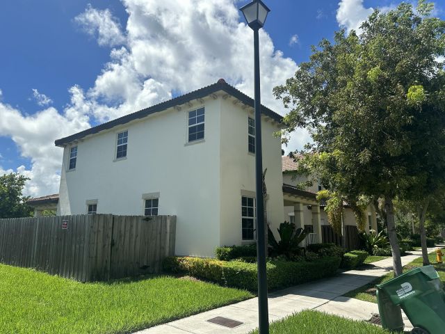Home for rent at 11608 Sw 246th Terrace - photo 6731155