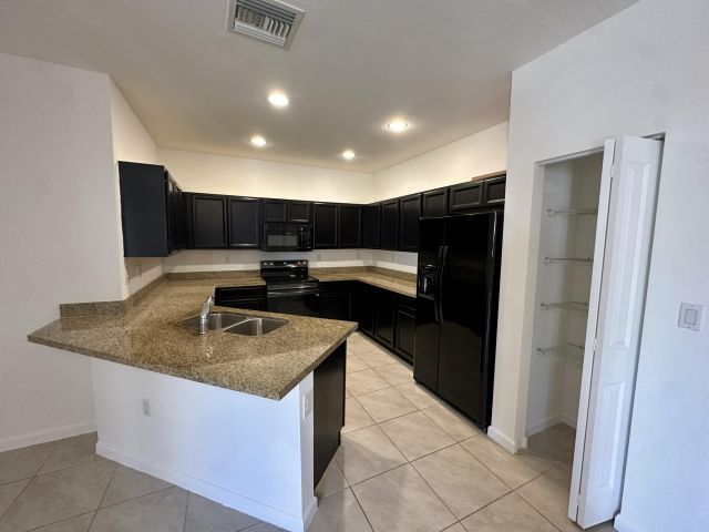 Home for rent at 11608 Sw 246th Terrace - photo 6802502