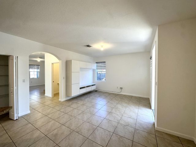 Home for rent at 11608 Sw 246th Terrace - photo 6802503