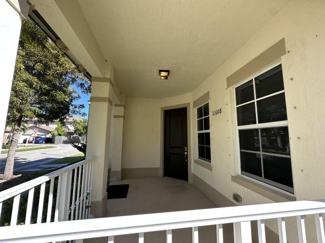 Home for rent at 11608 Sw 246th Terrace - photo 6802513