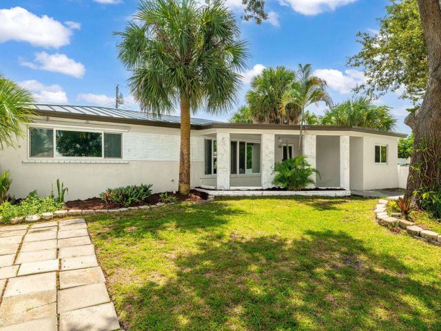 Home for rent at 2298 NE 4th Avenue - photo 6644430