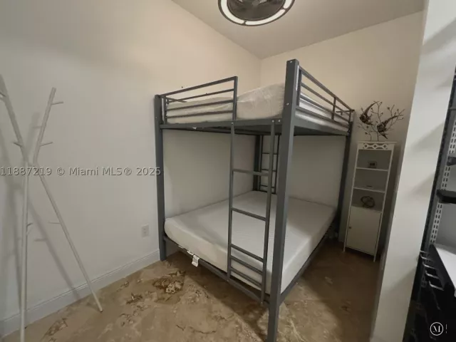 2-bedroom home for rent in Miami Beach - 6917 Collins Ave PH09 - MondialRealty